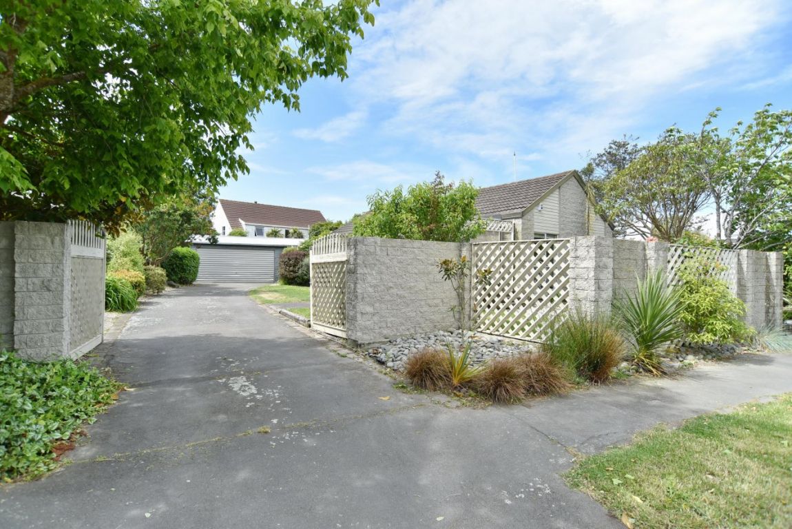 79 Solomon Avenue, Redwood, Christchurch - Carousel 21