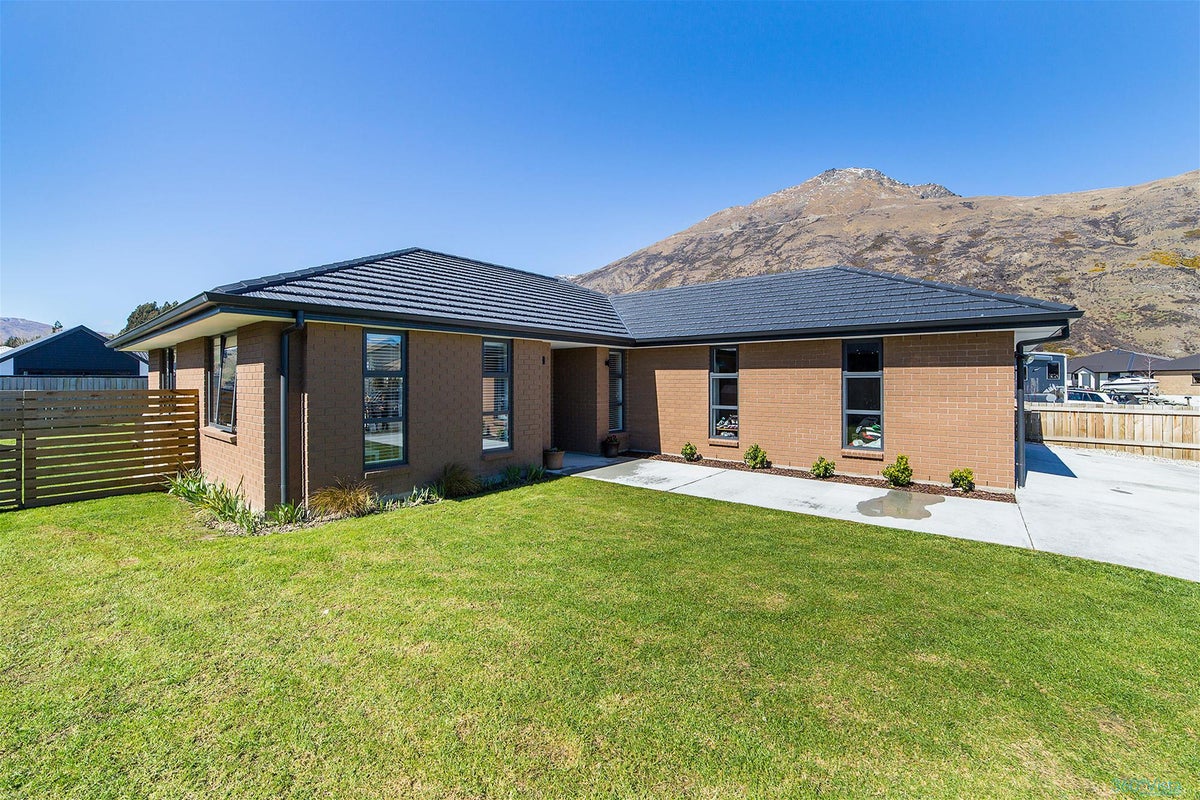 17 Myles WAY, Wakatipu Basin - Carousel 1