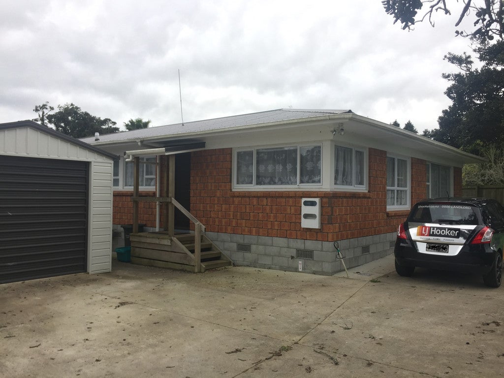 4A Mcevoy Avenue, Tuakau - Carousel 1