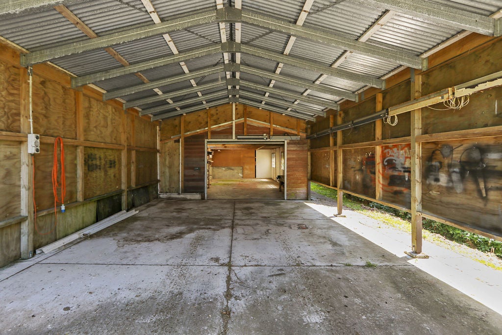 8 Crestview Grove, Belmont, Lower Hutt - Carousel 20