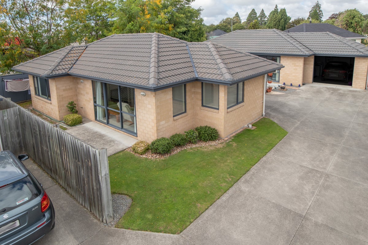 2/15 Johns Road, Belfast, Christchurch - Carousel 2