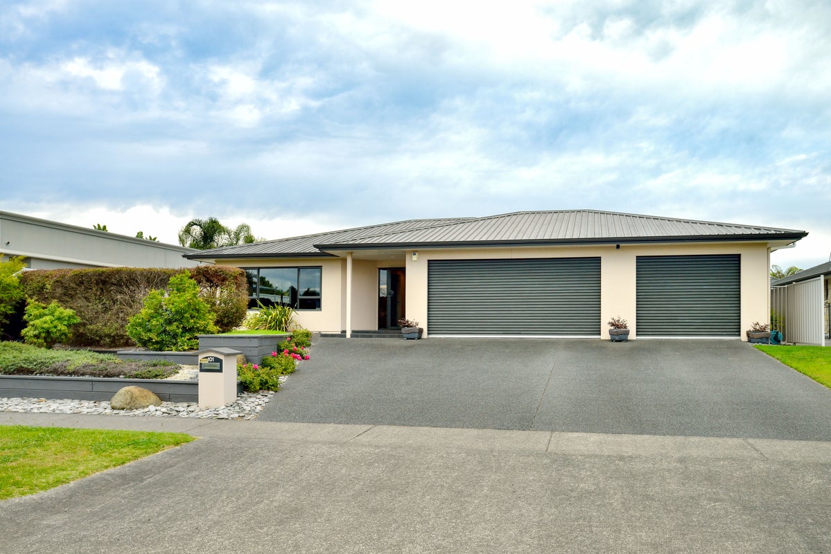 101 Potae Avenue, Lytton West, Gisborne - Carousel 1