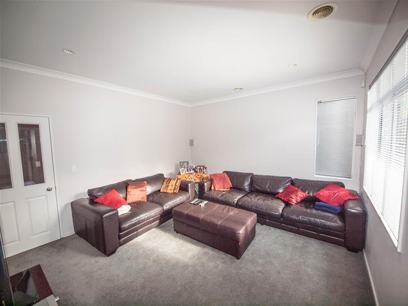 75 Amesbury Drive, Churton Park, Wellington - Carousel 2