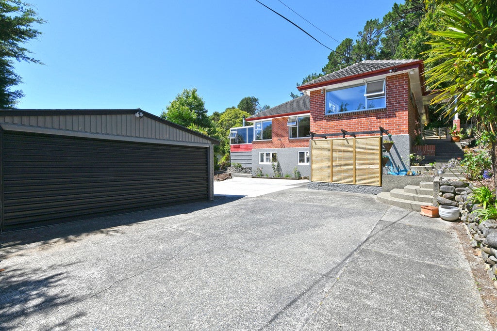 469 Stokes Valley Road, Stokes Valley, Lower Hutt - Carousel 2