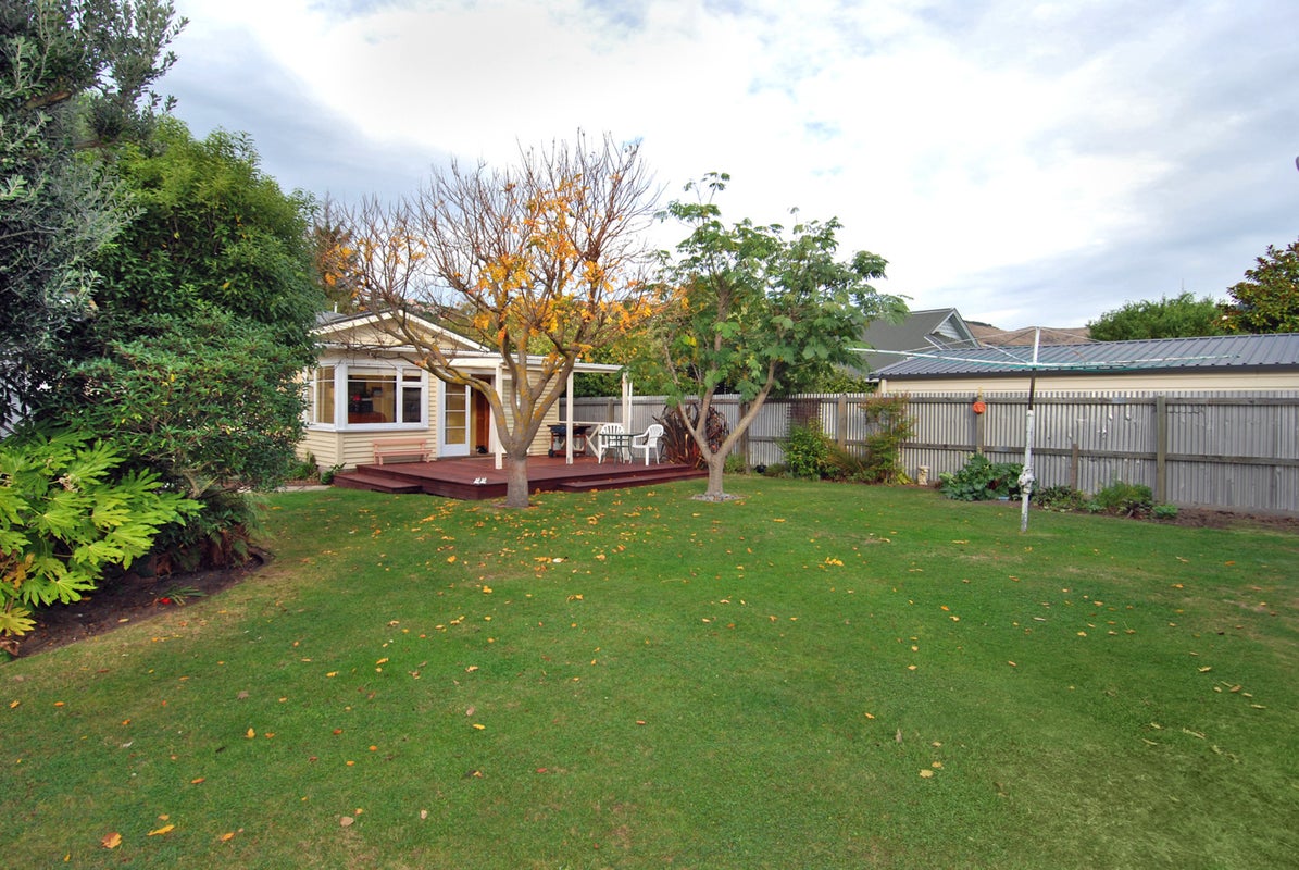 61 Birdwood Avenue, Beckenham, Christchurch - Carousel 2