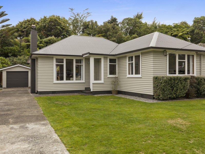 17 Tilbury Street, Fairfield, Lower Hutt - Carousel 1