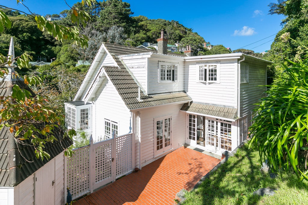 61 Oban Street, Wadestown, Wellington - Carousel 1