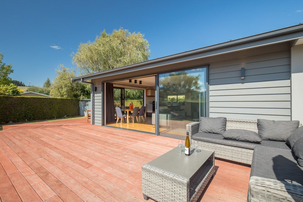 116 Aubrey Road, Wanaka - Carousel 2