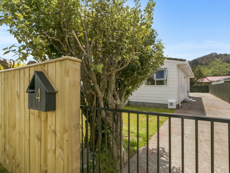 4 Wellington Road, Wainuiomata, Lower Hutt - Carousel 19