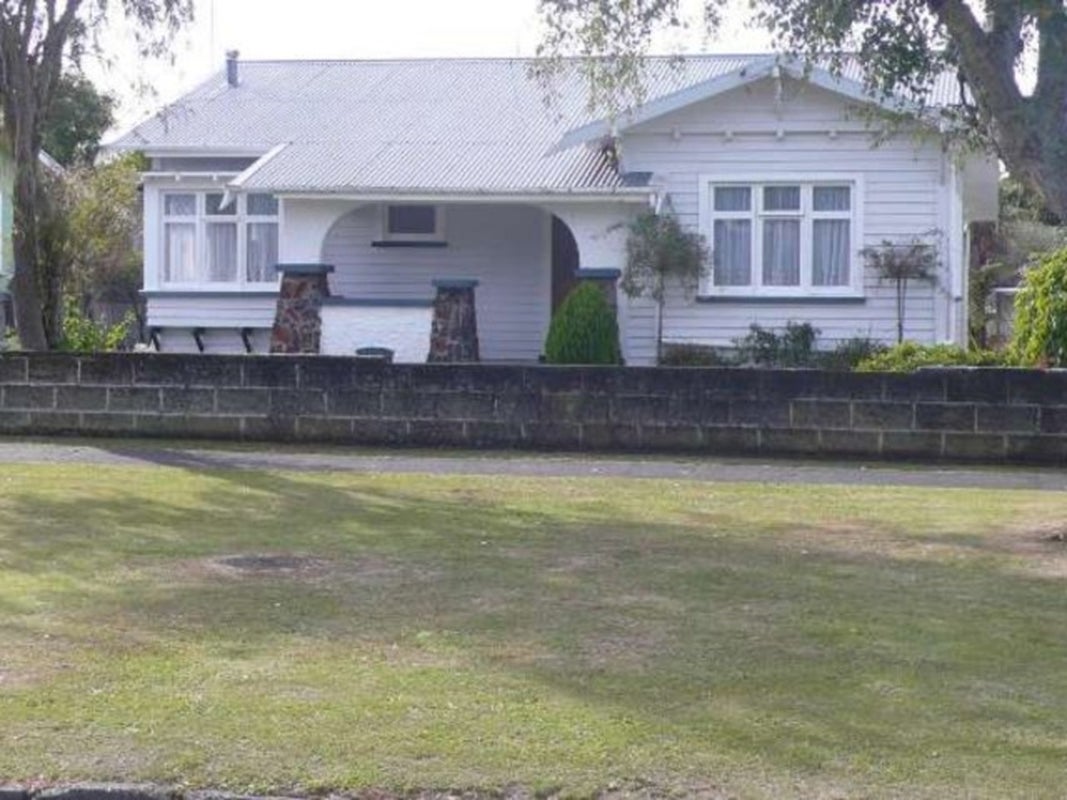 6 Maketu Street, Whanganui East, Whanganui - Carousel 1