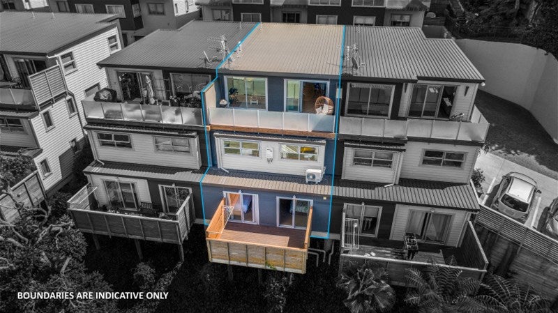 10/8 Wilk Lane, Browns Bay, Auckland - Carousel 2