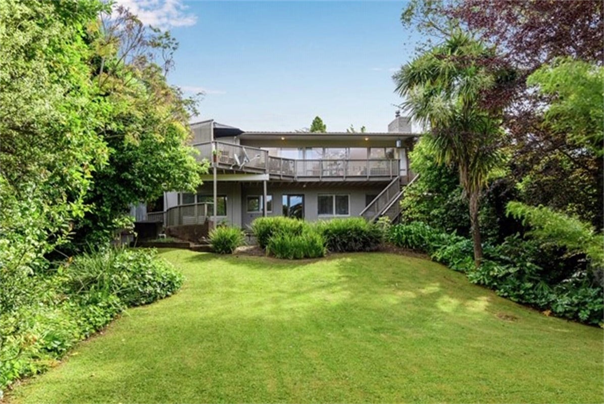 25 McMillan Place, Mellons Bay, Auckland - Carousel 2