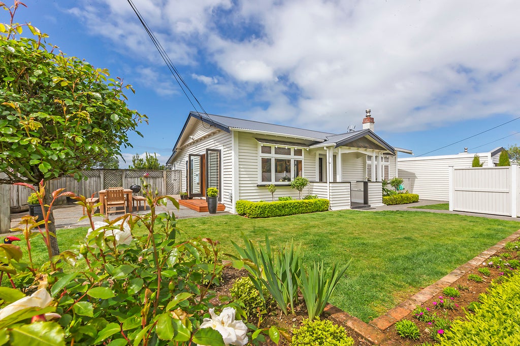 42 Chelmsford Street, Ngaio, Wellington - Carousel 1