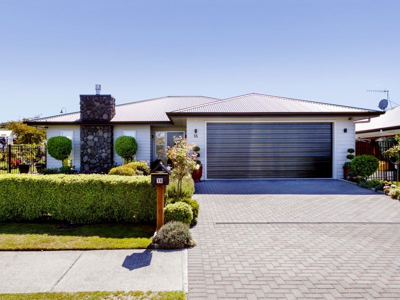 16 Royal Coachman Drive, Nukuhau, Taupo - Carousel 1