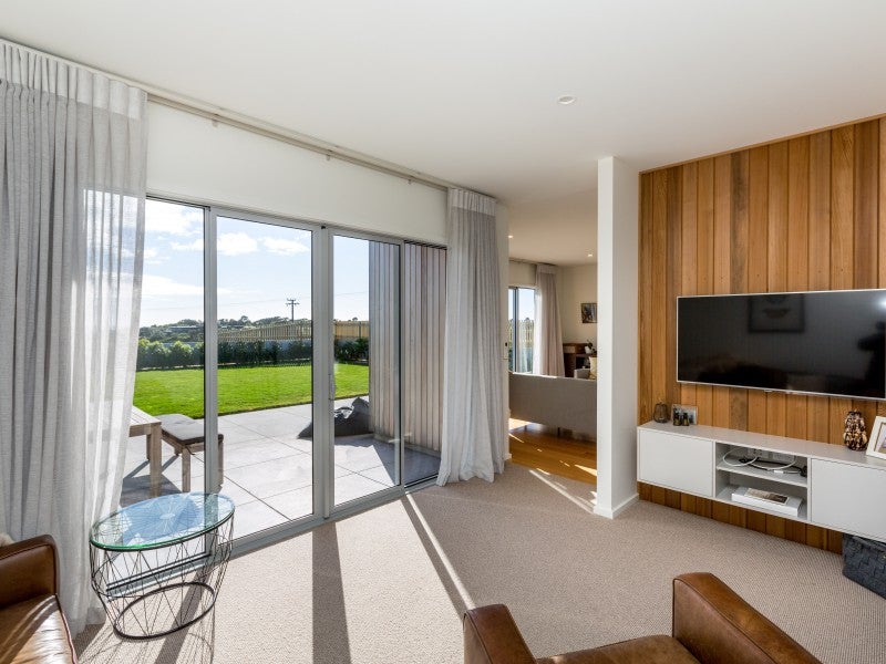 661 South Road, Omata, New Plymouth - Carousel 2