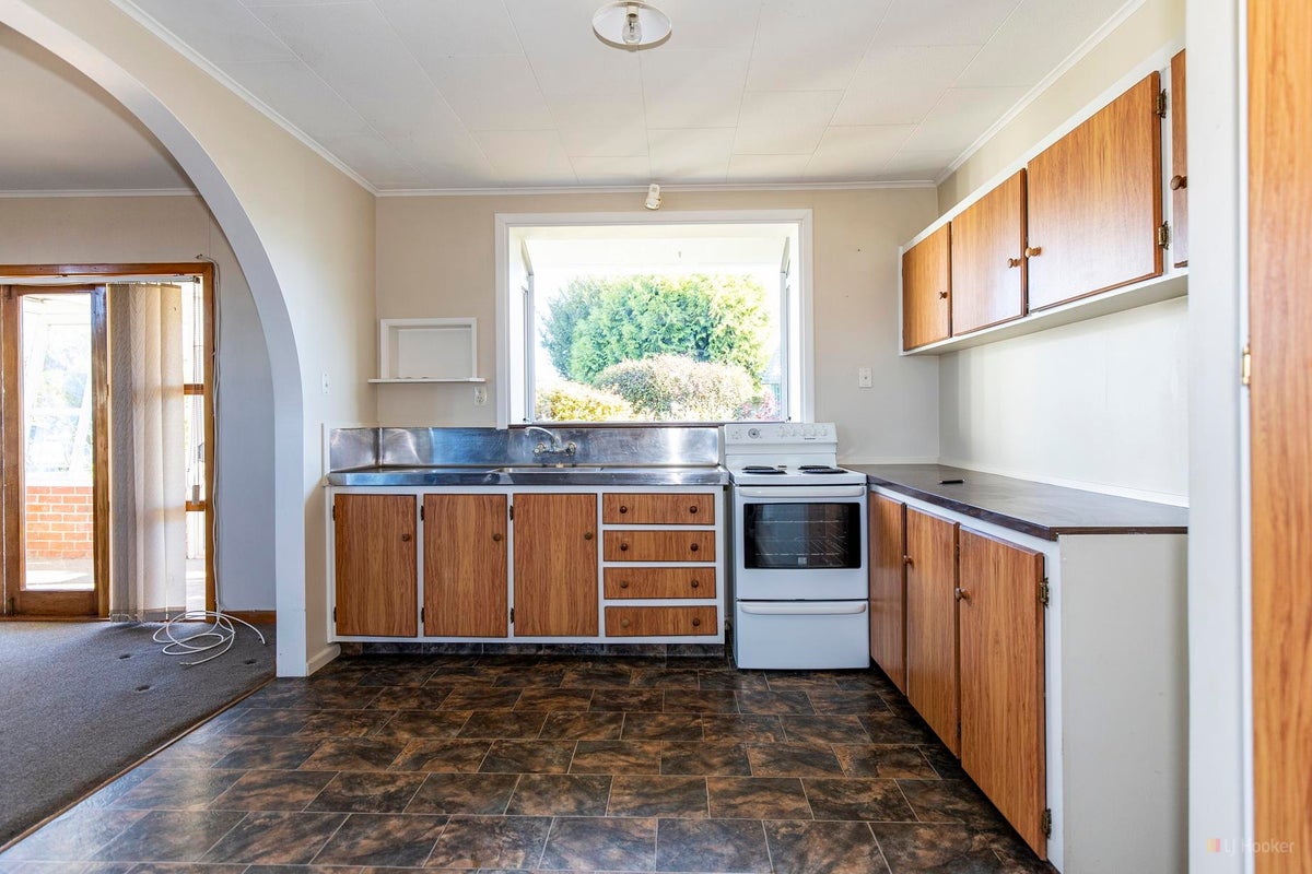 78 Acacia Drive, Levels - Carousel 2