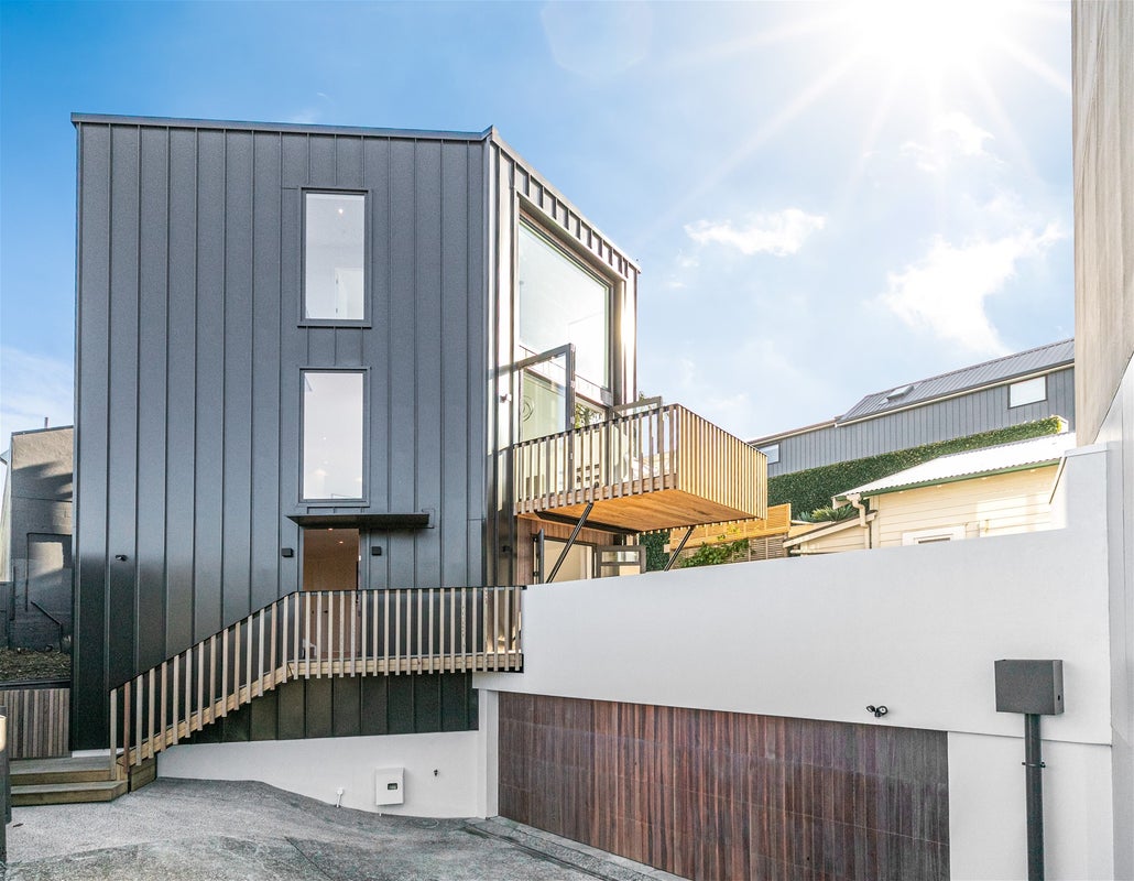 5B Scarborough Terrace, Parnell, Auckland - Carousel 1