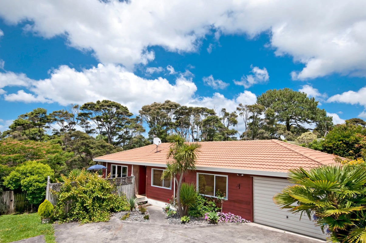 240 Waitemata Drive, Ranui, Auckland - Carousel 13