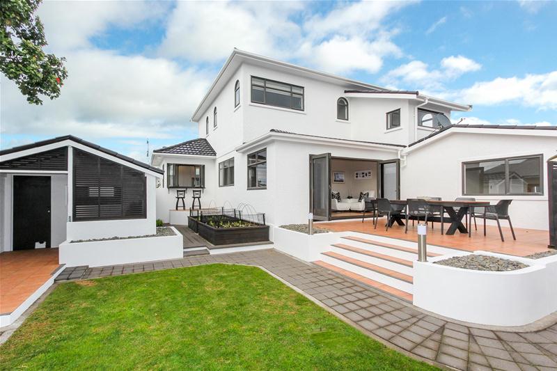 1 Barriball Street, Fitzroy, New Plymouth - Carousel 1