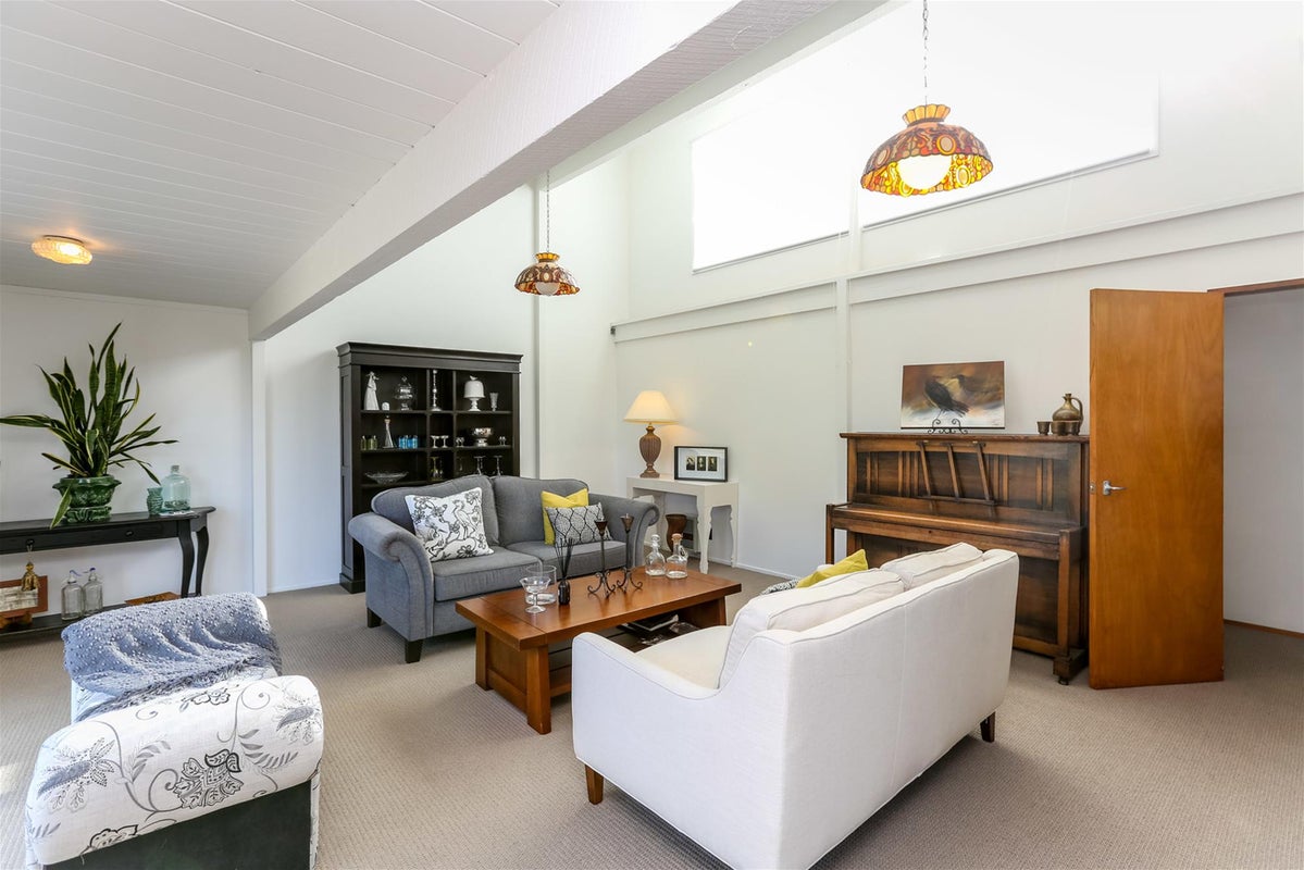 592A Frankley RD, Hurworth, New Plymouth - Carousel 35