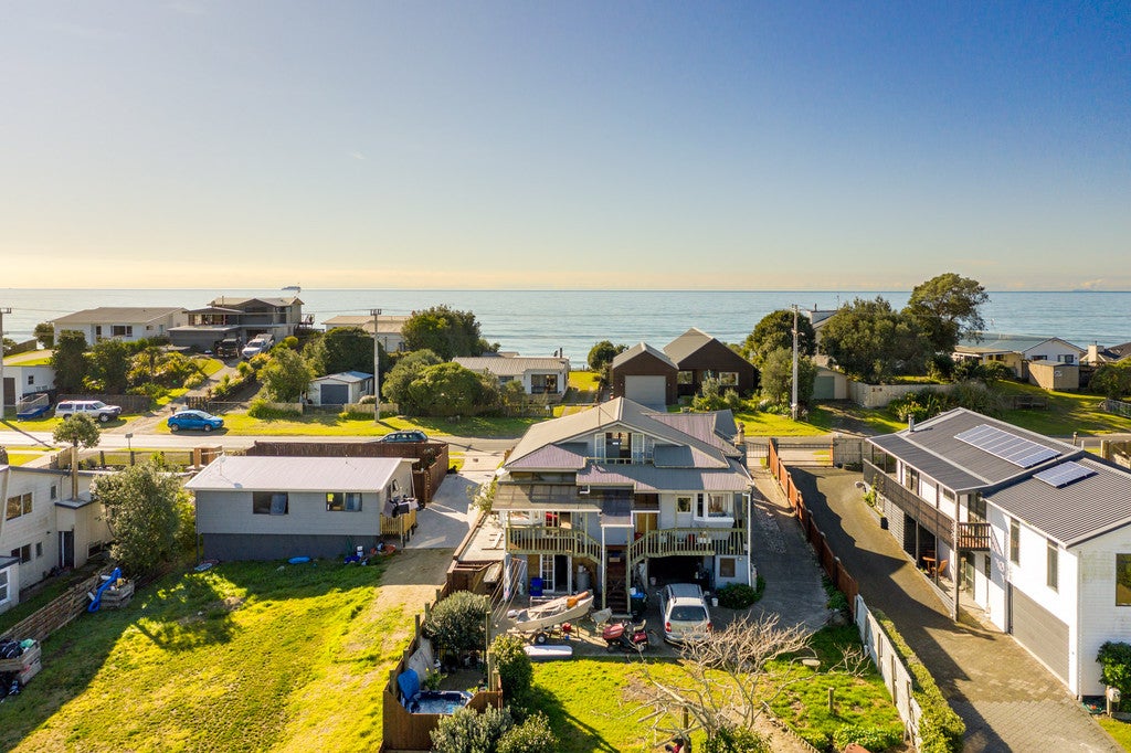206 Pukehina Parade, Pukehina, Te Puke - Carousel 26