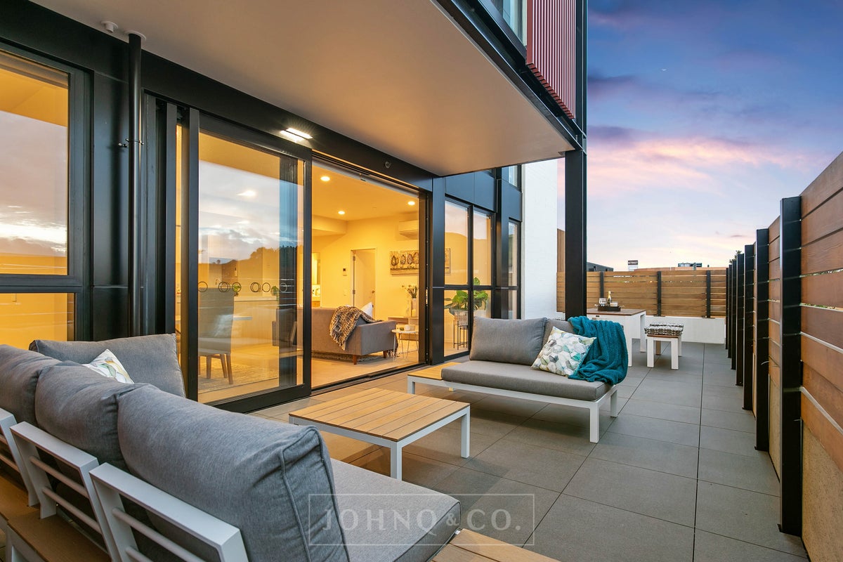 G15/189 College Road, Stonefields, Auckland - Carousel 1