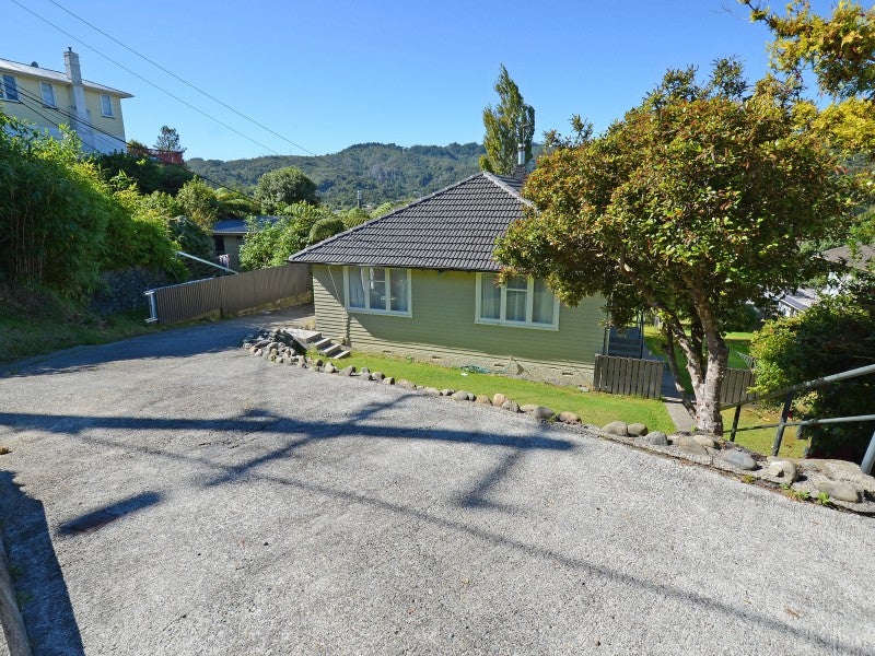 22 Logie Street, Stokes Valley, Lower Hutt - Carousel 1