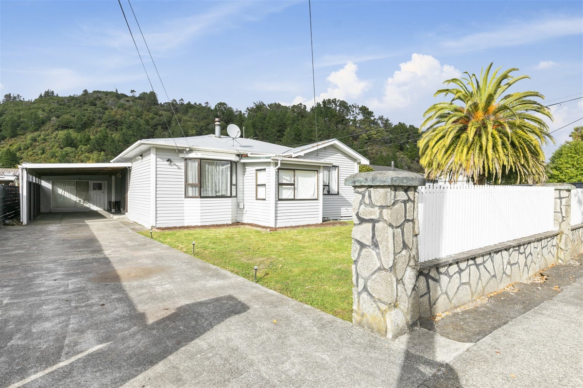 63 Wilford Street, Wallaceville, Upper Hutt - Carousel 1