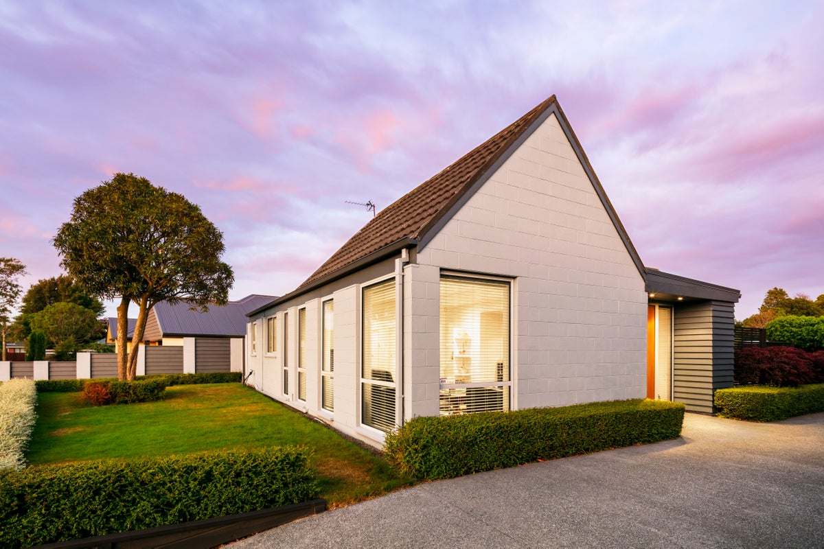 5 Woodbank Street, Somerfield, Christchurch - Carousel 19