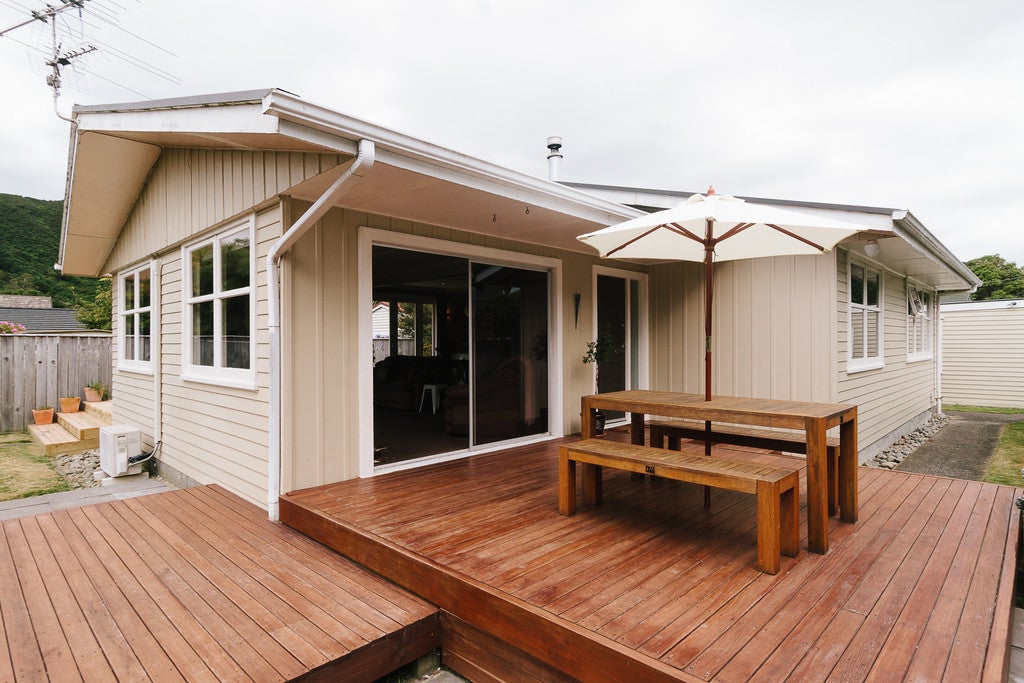 21A St Ronans Avenue, Waterloo, Lower Hutt - Carousel 1