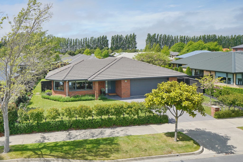 7 Mistral Road, Northwood, Christchurch - Carousel 1