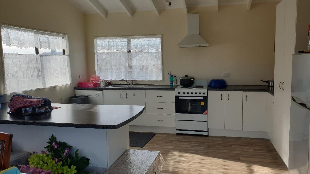 2/13 Crown Crescent, Otara, Auckland - Carousel 1