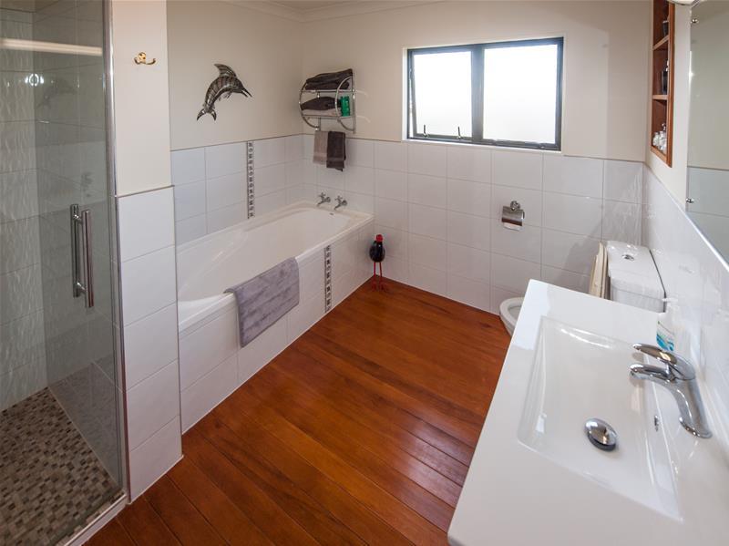 1 Tattenhall Grove, Churton Park, Wellington - Carousel 19