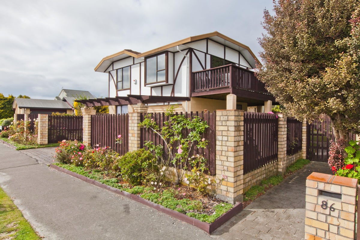 86 Waratah Street, Avondale, Christchurch - Carousel 1