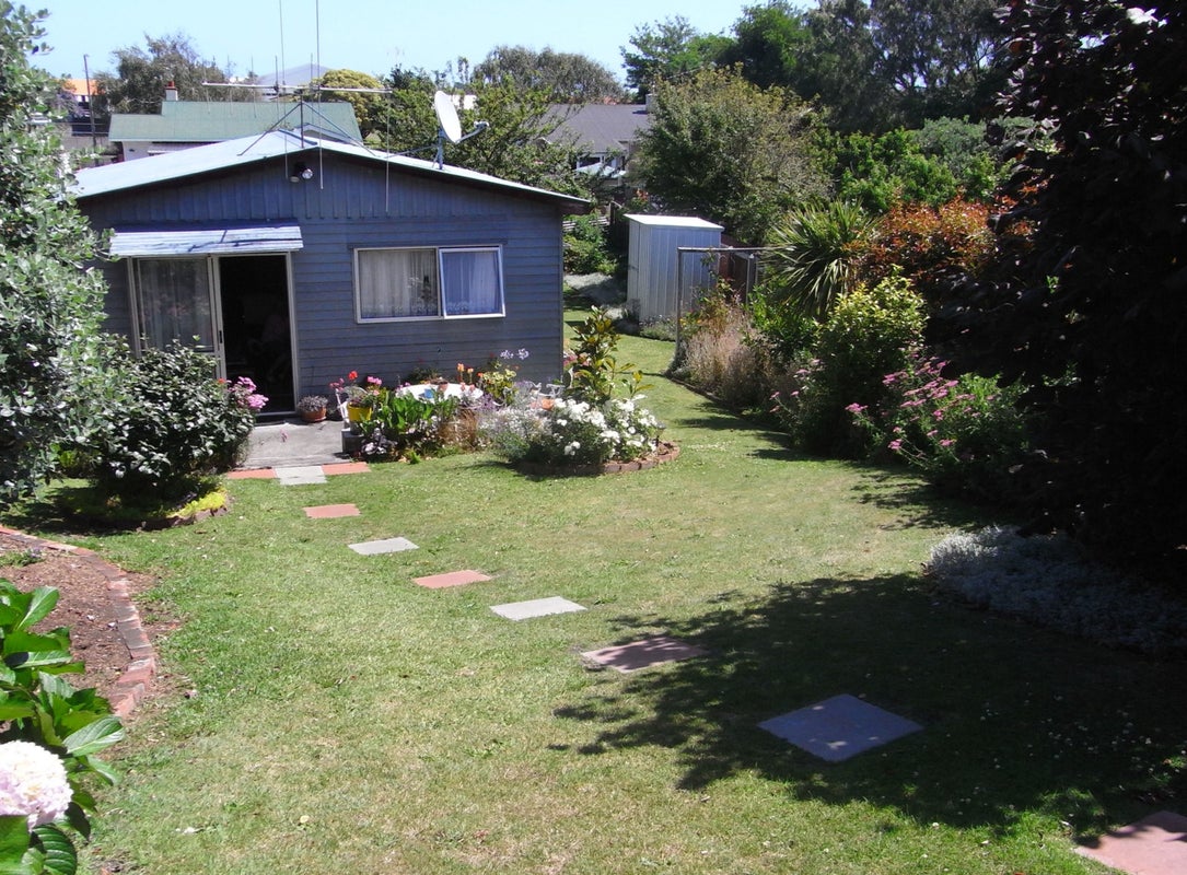 15 Fergusson Street, Springvale, Whanganui - Carousel 2