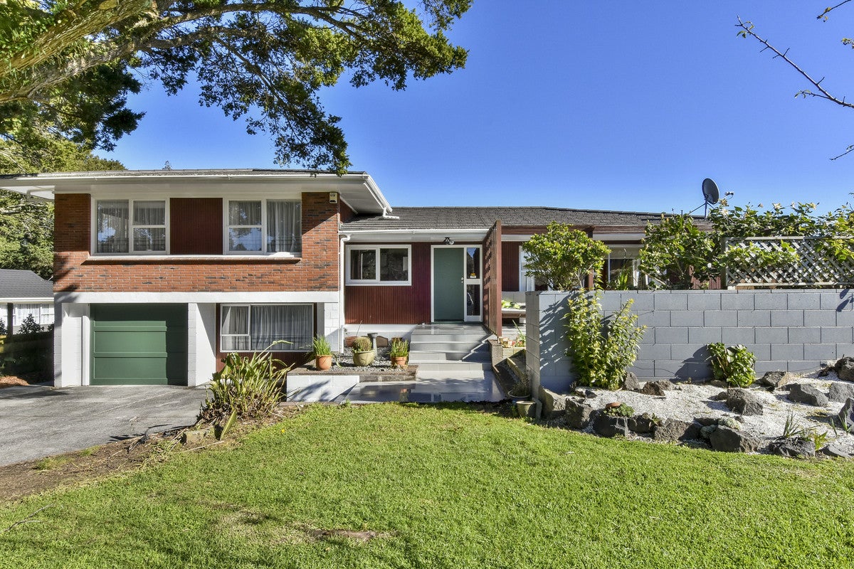 18 Freshney Place, Hillpark, Auckland - Carousel 2