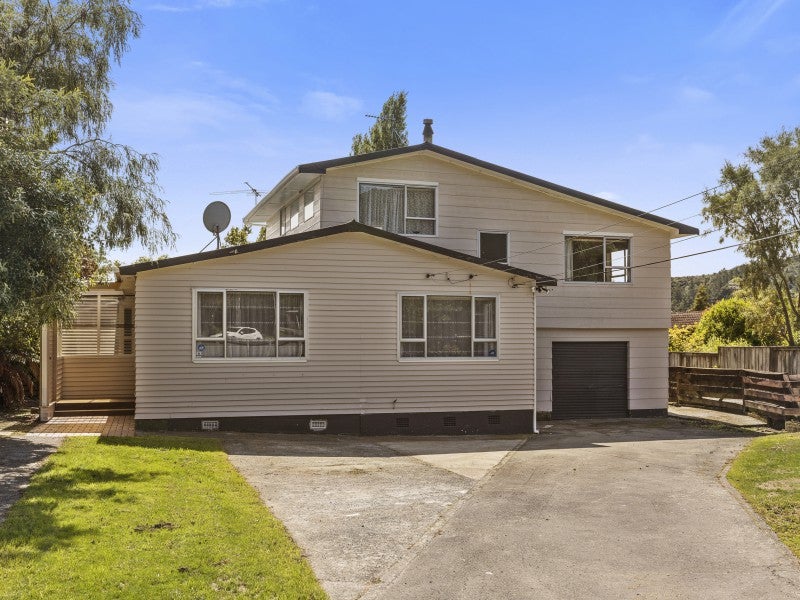 18 Raukawa Street, Stokes Valley, Lower Hutt - Carousel 1
