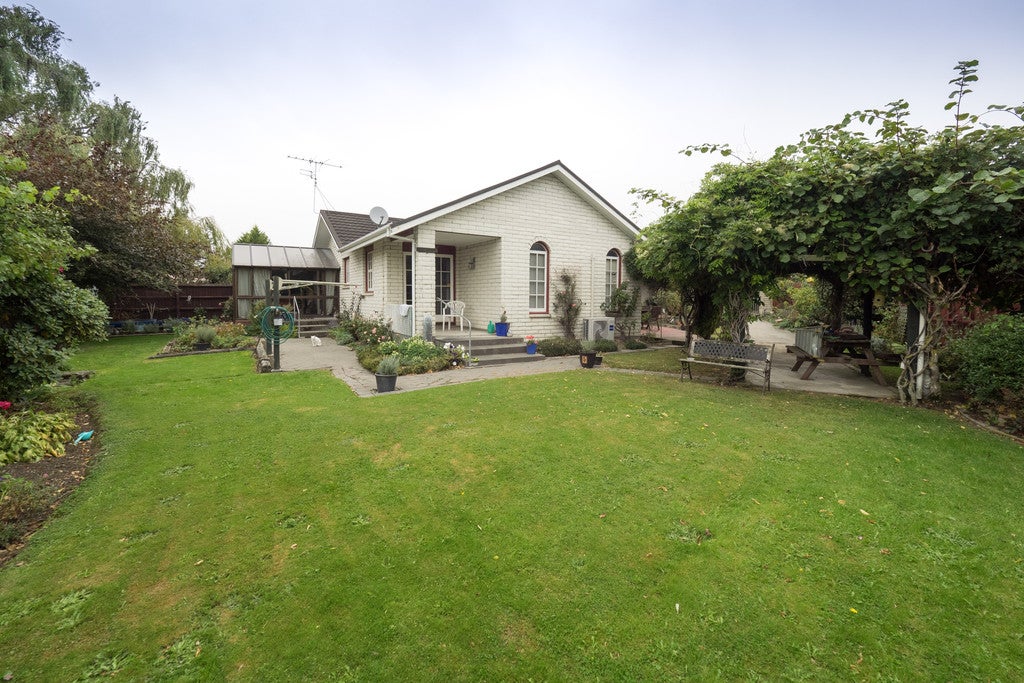 7 McElrea Place, Allenton, Ashburton - Carousel 1