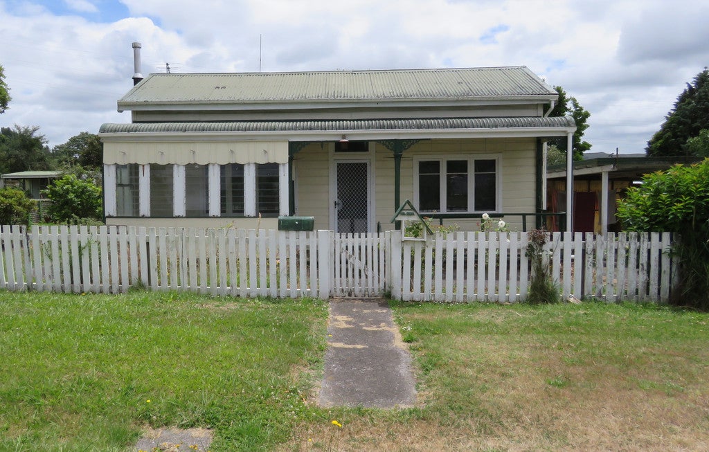 1 Nikau Street, Manunui, Taumarunui - Carousel 1
