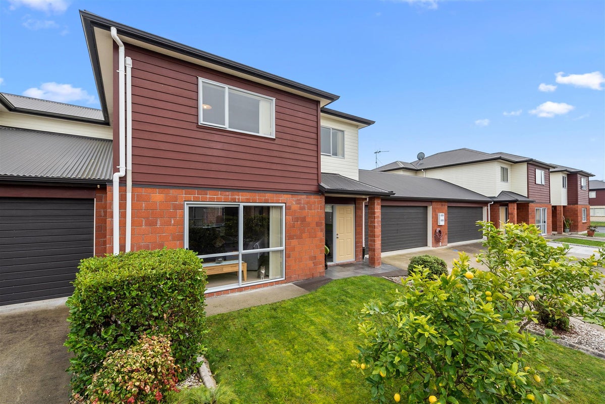 31 Gordon Davies Lane, Huntington, Hamilton - Carousel 1
