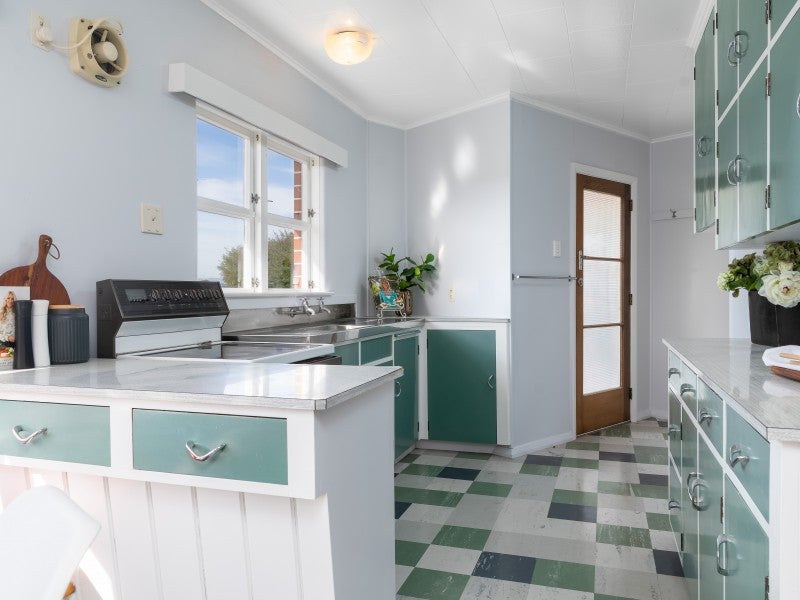 3232 State Highway 2, Clareville, Carterton - Carousel 2