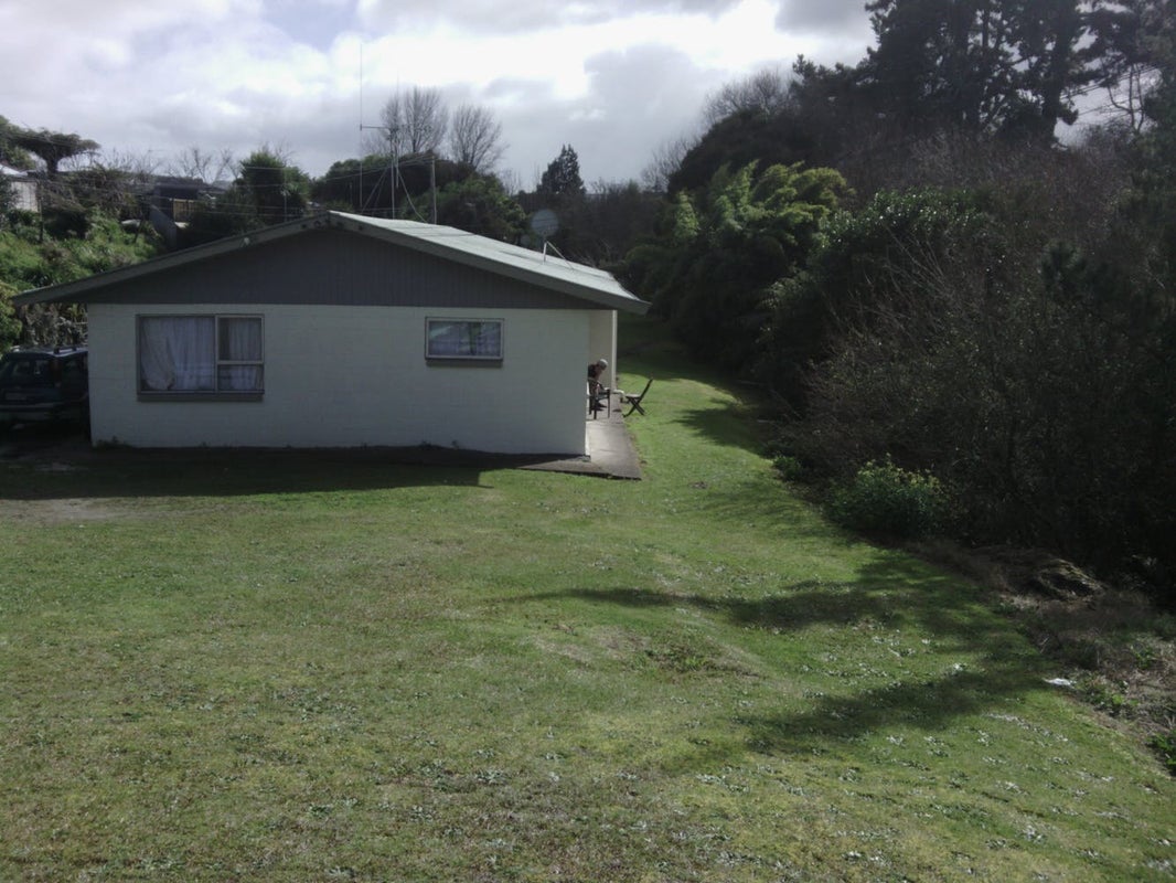 72A Pine Avenue, Melville, Hamilton - Carousel 1