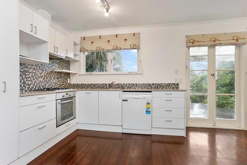 61 Shetland Street, Glen Eden, Auckland - Carousel 2