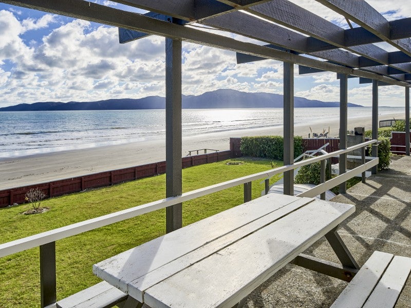 7 Raebern Lane, Raumati Beach, Paraparaumu - Carousel 1