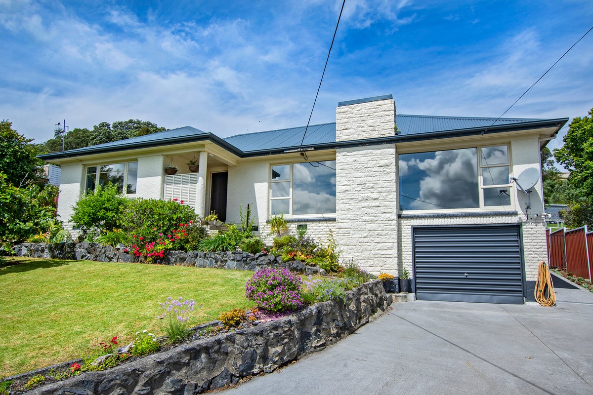 15 Tarewa Road, Morningside, Whangarei - Carousel 1