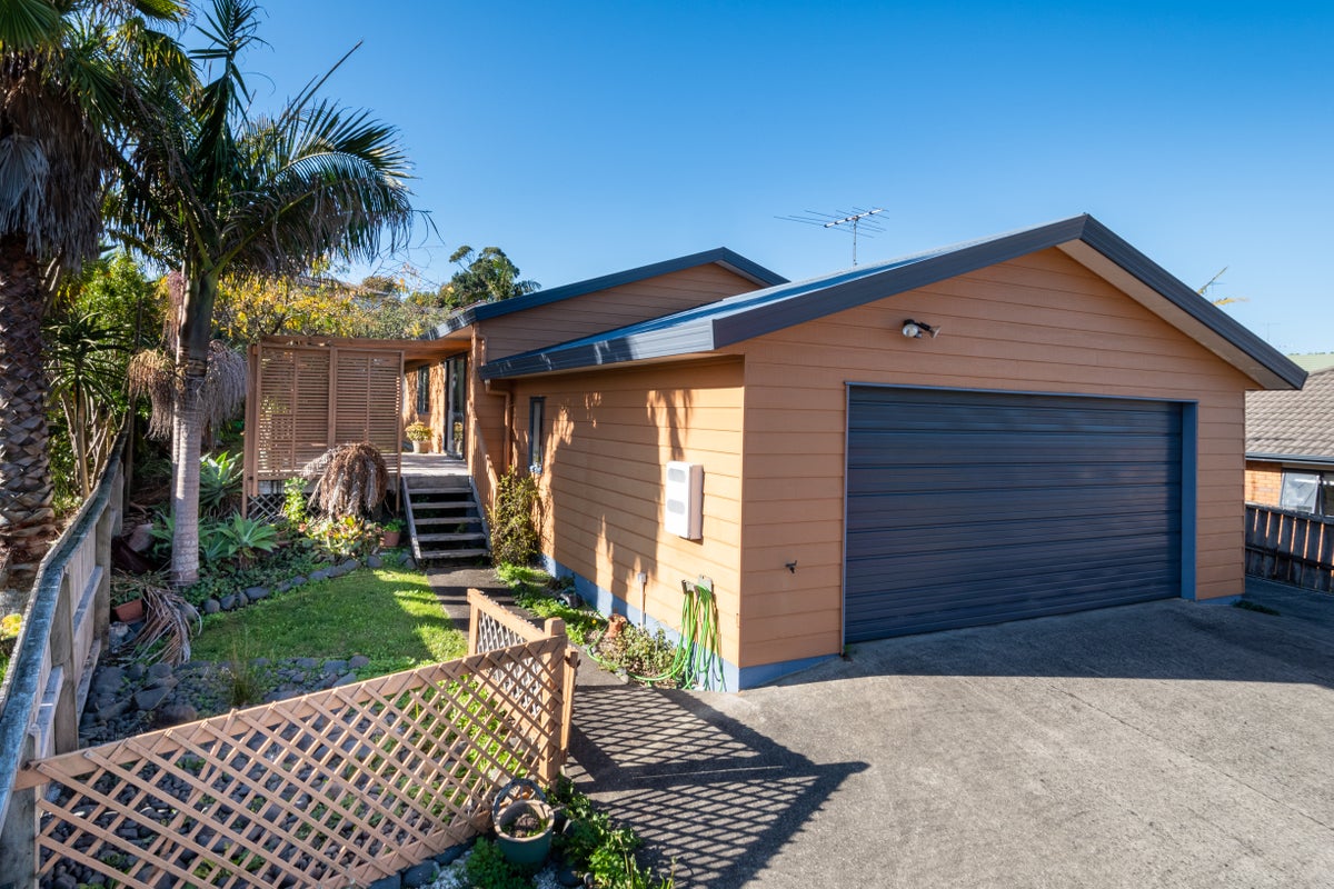 155 Brian Crescent, Stanmore Bay, Whangaparaoa - Carousel 1