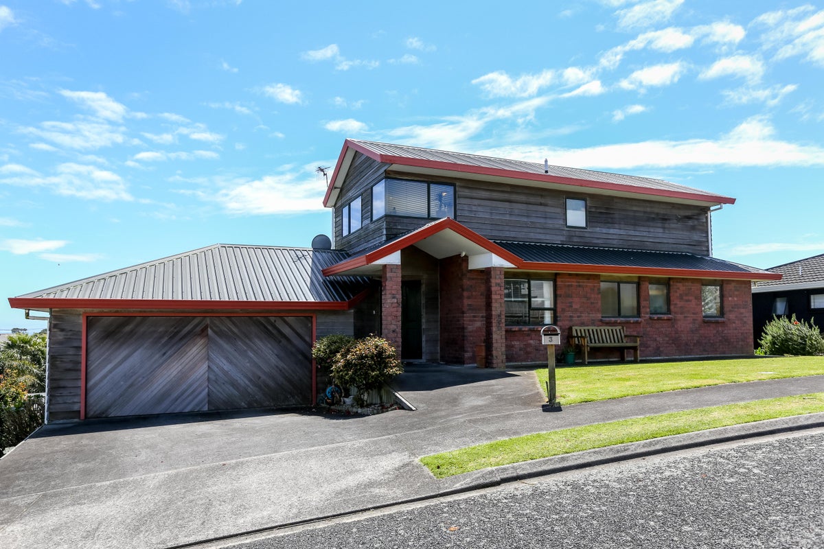 3 Chatswood Grove, Fitzroy, New Plymouth - Carousel 1