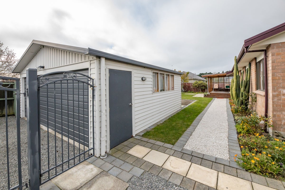 5 Lindis Lane, New Brighton, Christchurch - Carousel 17