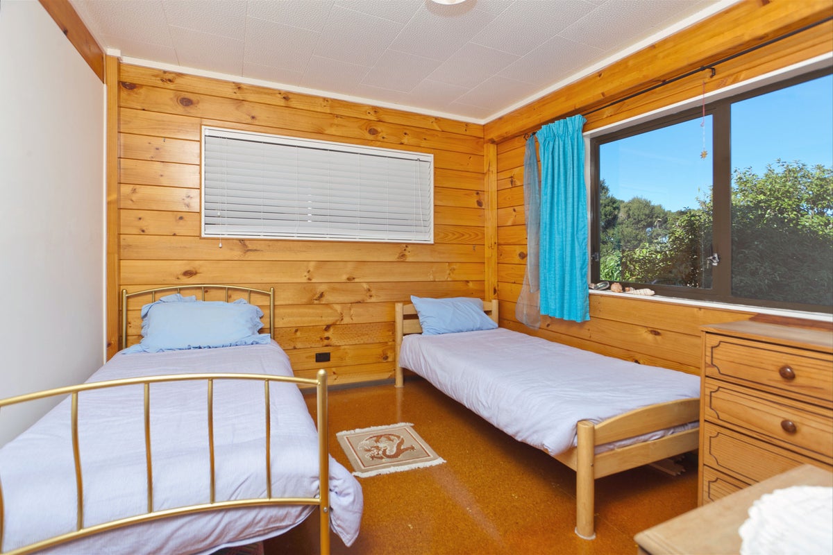 3 Junction Road, Oneroa, Waiheke Island - Carousel 23