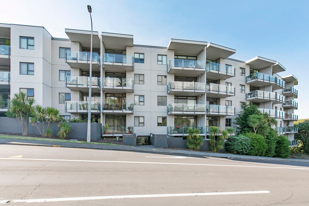 4F/6 Piwakawaka Street, Eden Terrace, Auckland - Carousel 18
